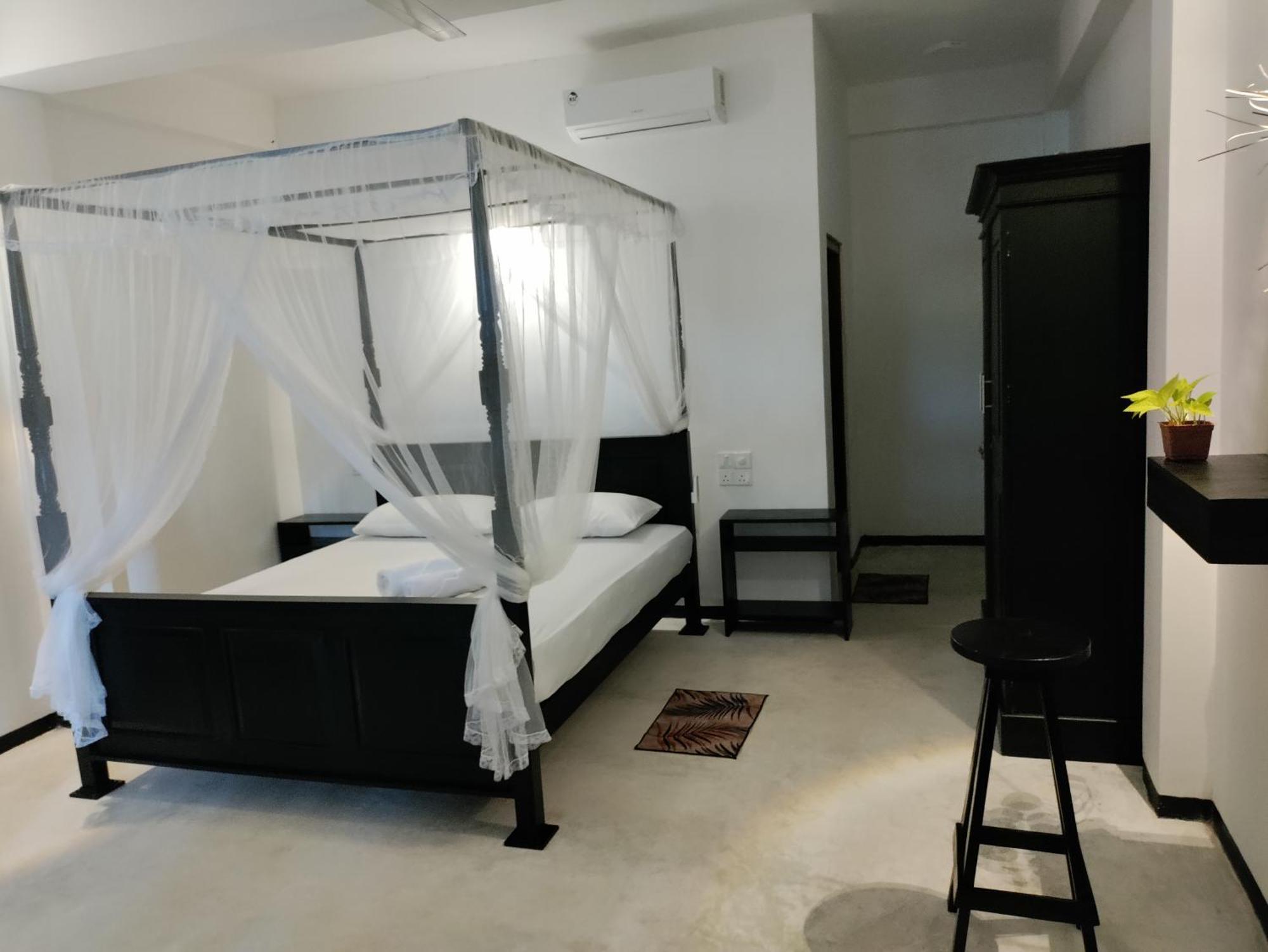 Bed and Breakfast La Fiesta Weligama Zimmer foto